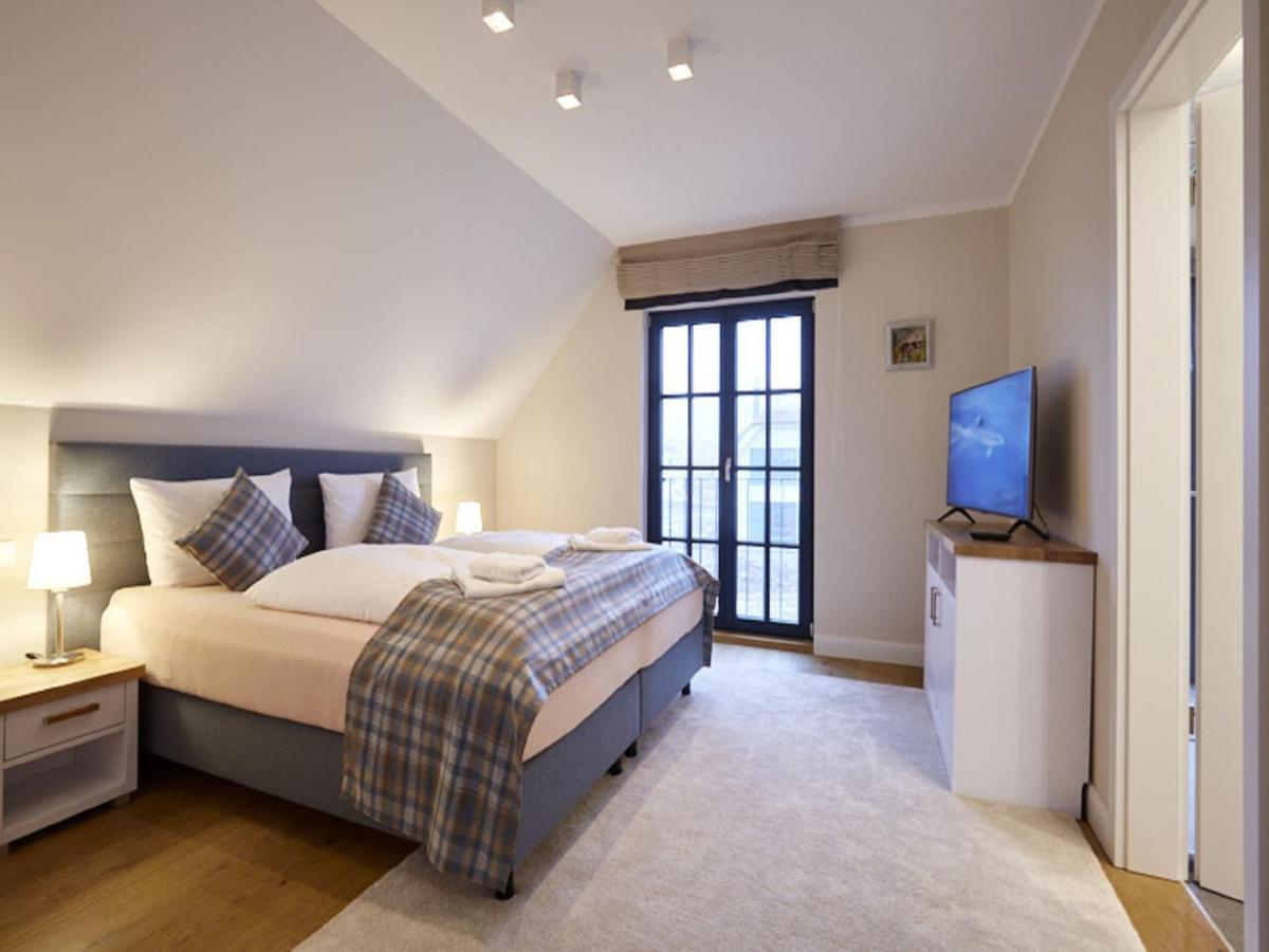 Reetland Am Meer - Luxus Reetdachvilla Mit 3 Schlafzimmern, Sauna Und Kamin F15 德兰斯克 外观 照片